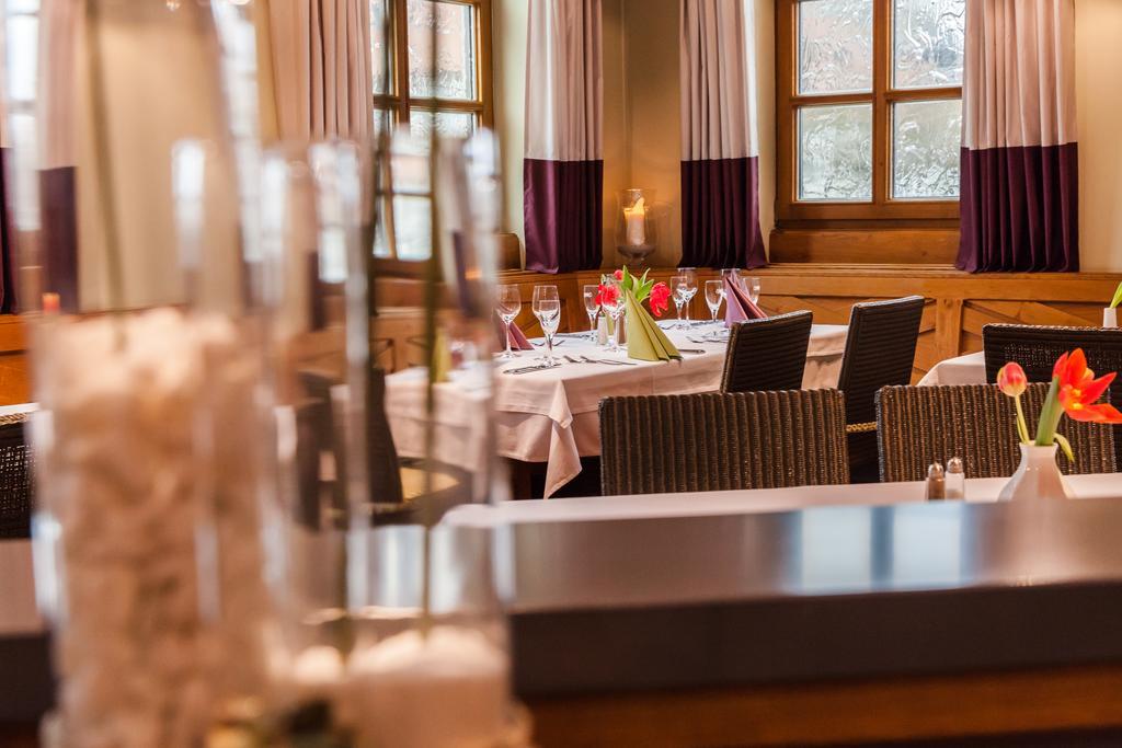 Hotel Restaurant Jaegerhof Weisendorf Exterior foto